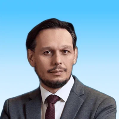 Максим Хрусталев